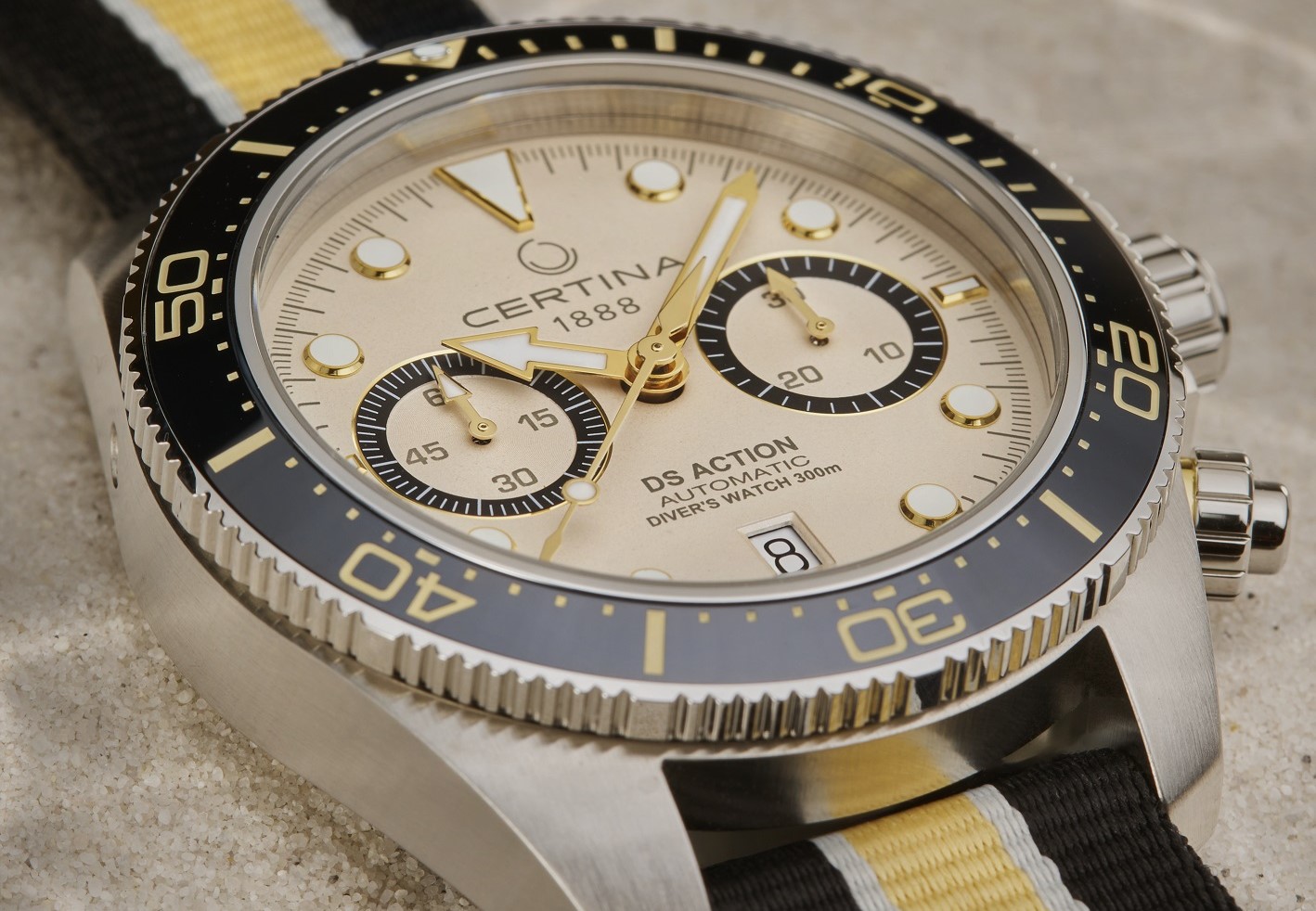 DS Action Diver Chrono mit gestreiftem Band I © Certina 