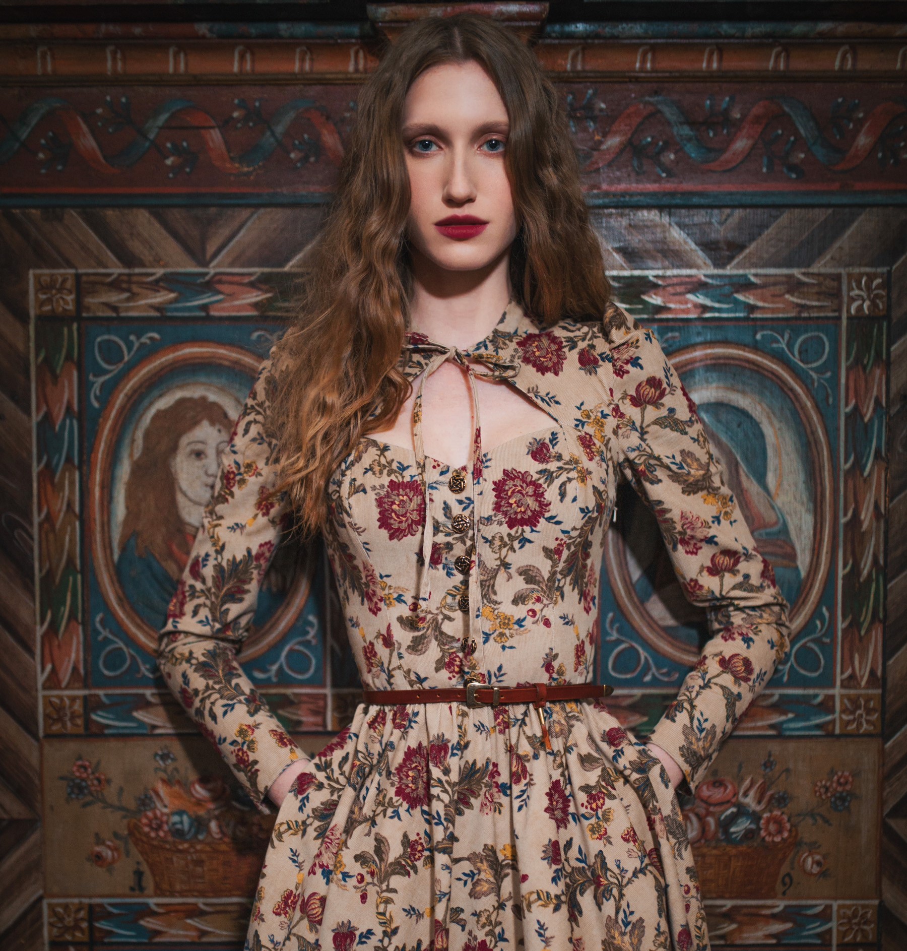 Lena Hoschek Tradition HW 2024/25 Dress Madam Autumn Blossoms I © Aida Dapo / iddavanmunster
