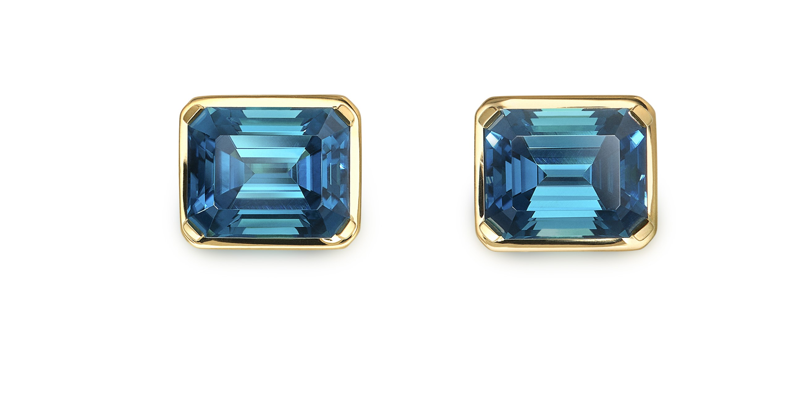 The Blue Path Collection Studs I © Bucherer Fine Jewellery