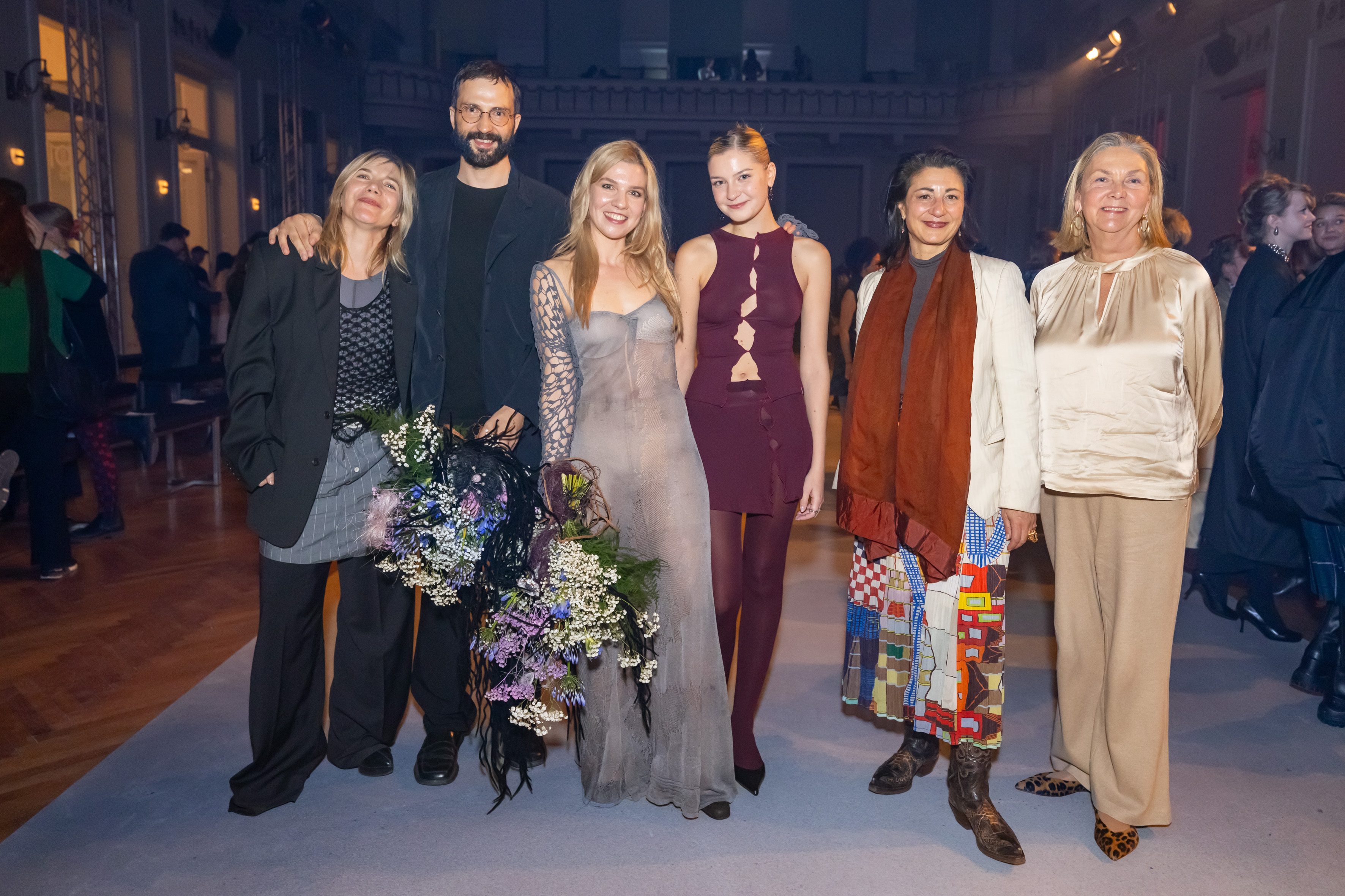 Camille Boyer mit Martin Niklas Wieser und Christina Seewald, Tamina Katz, Veronica Kaup-Hasler und Kathrin Kneißel I © Thomas Lerch