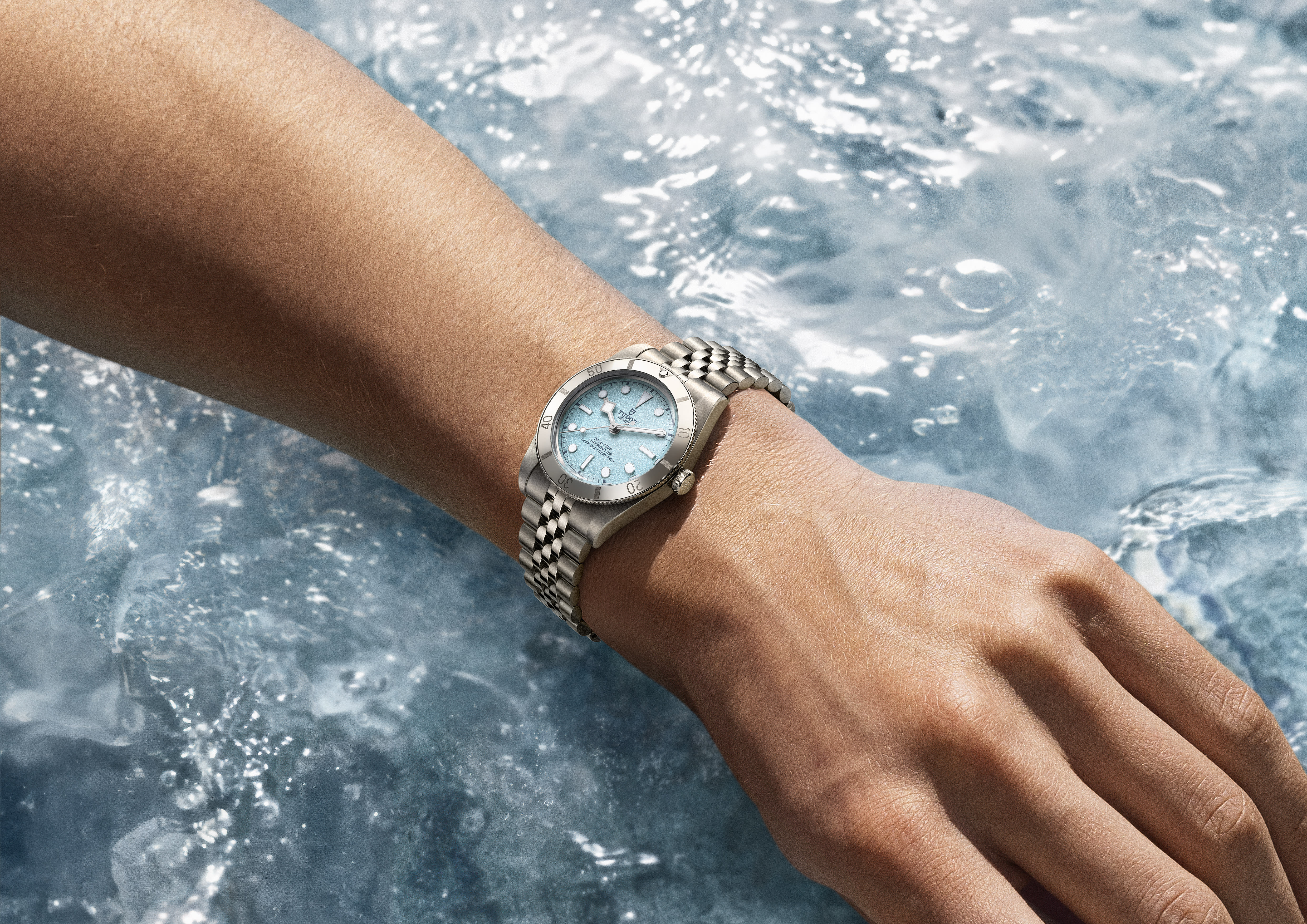 Black Bay 54 „Lagoon Blue“ I © TUDOR