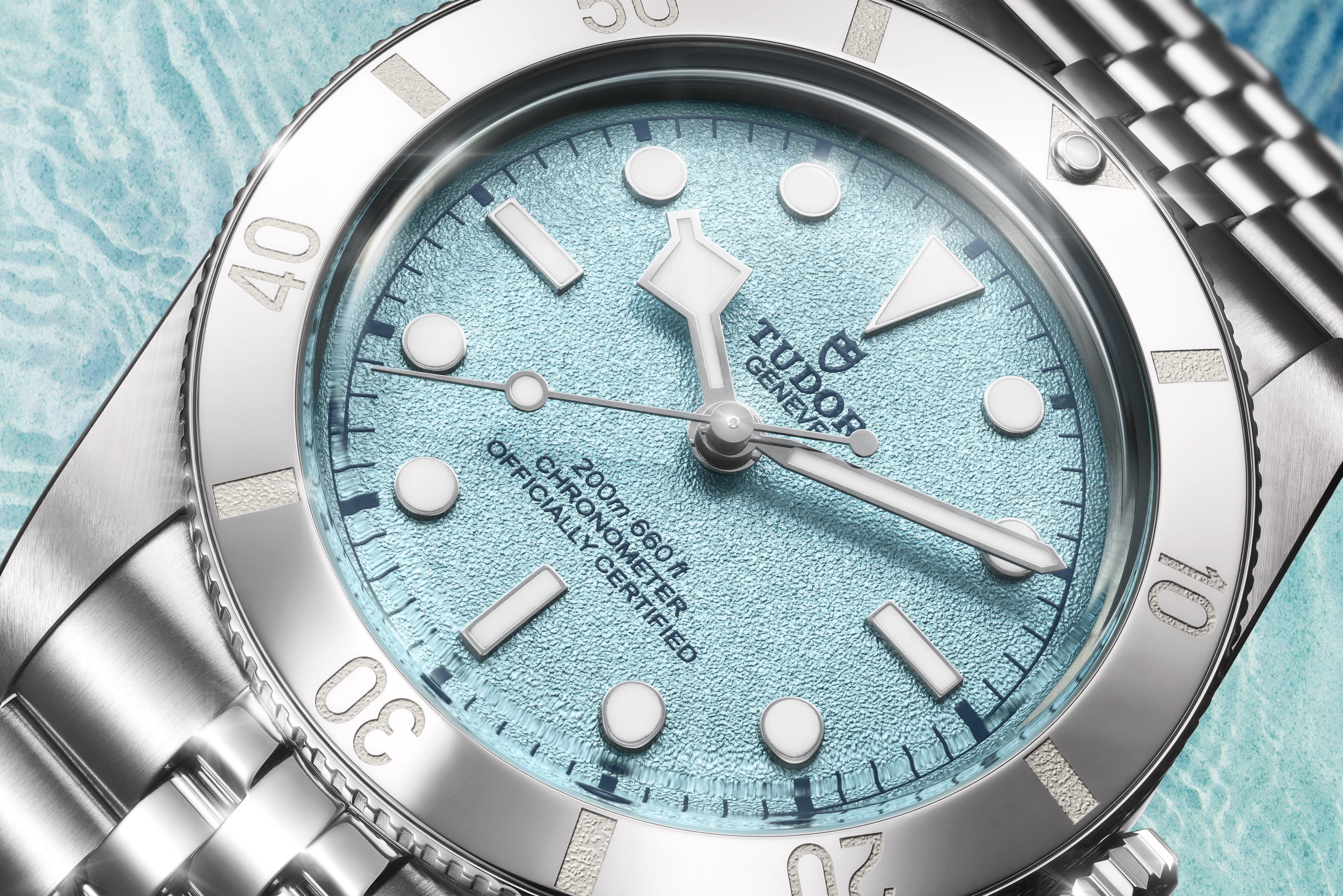 Black Bay 54 „Lagoon Blue“ I © TUDOR