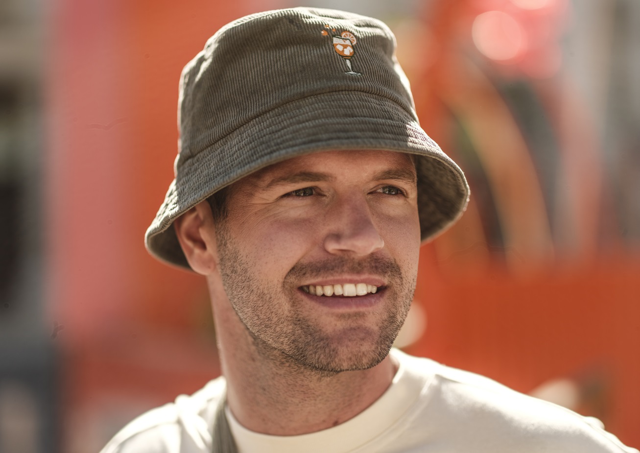 Aperol x NKSP Bucket Hat I ©Dragan Dok/Campari Austria