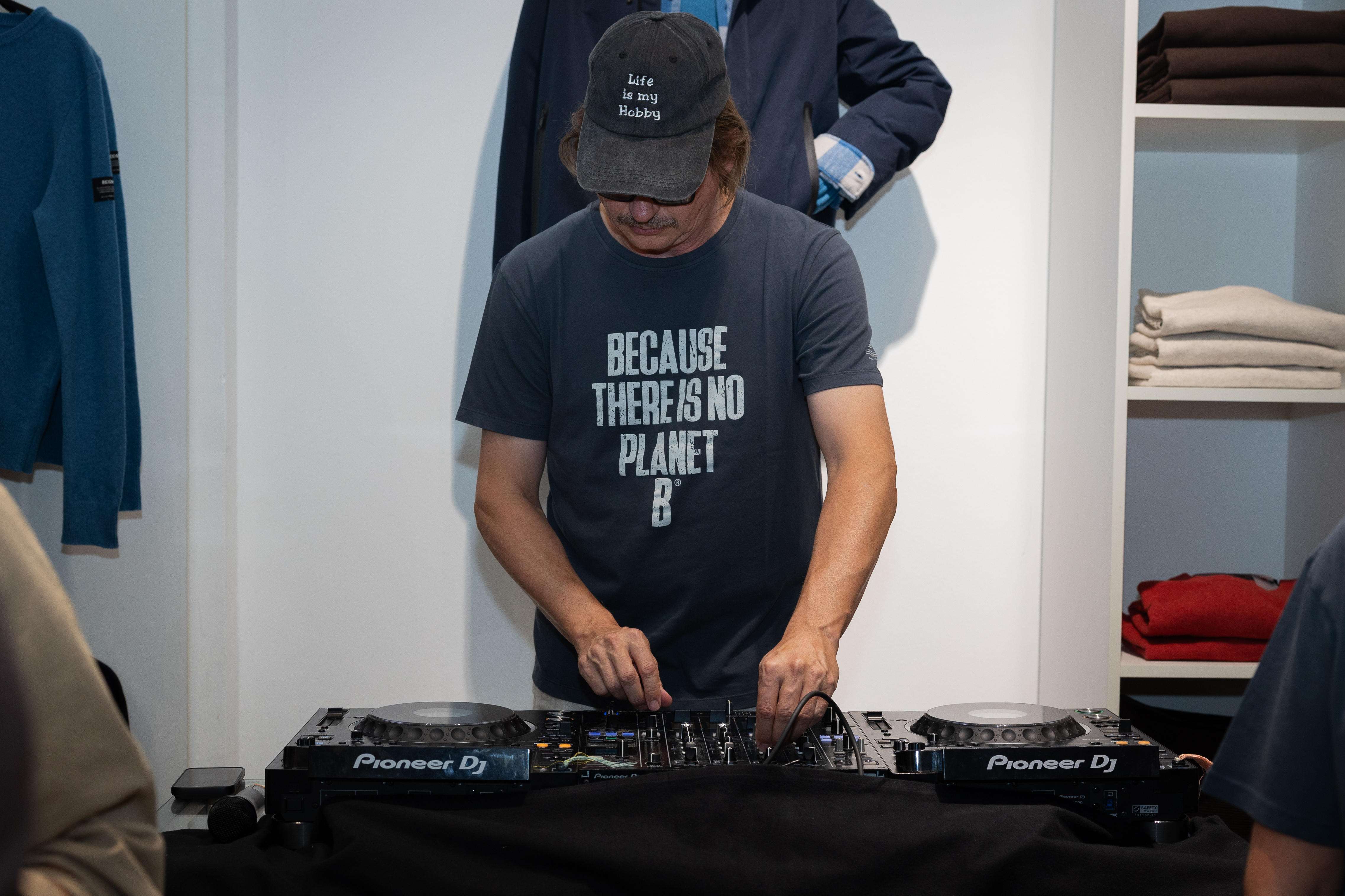 FM4-DJ FUNCTIONIST I © ECOALF/G. Kührer