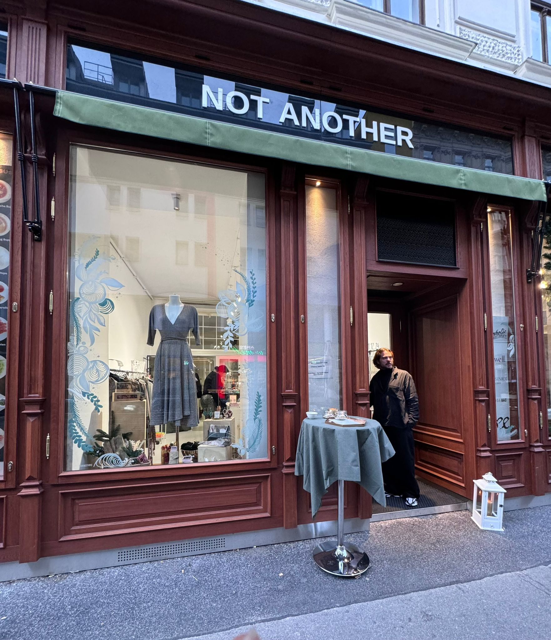 ARCHIVE SALE im NOT ANOTHER CONCEPT STORE