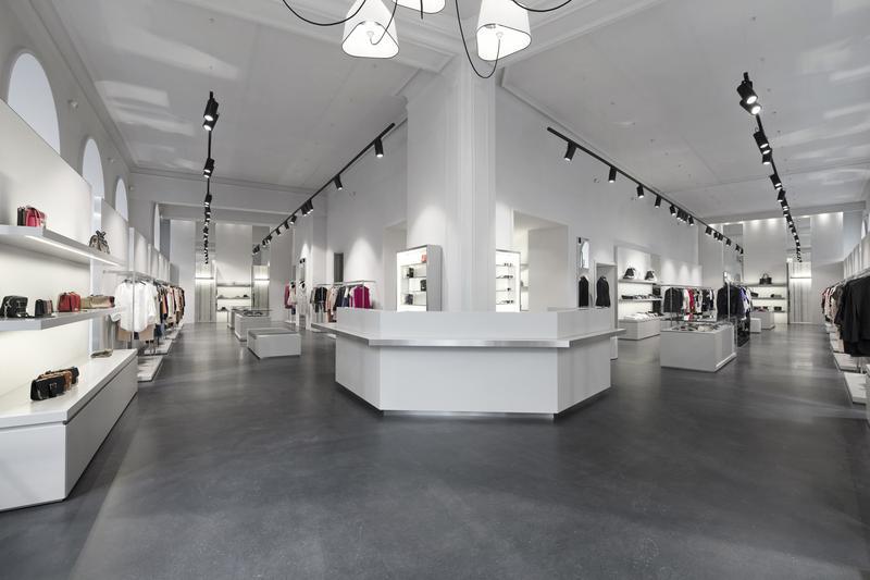 AMICIS OUTLET
