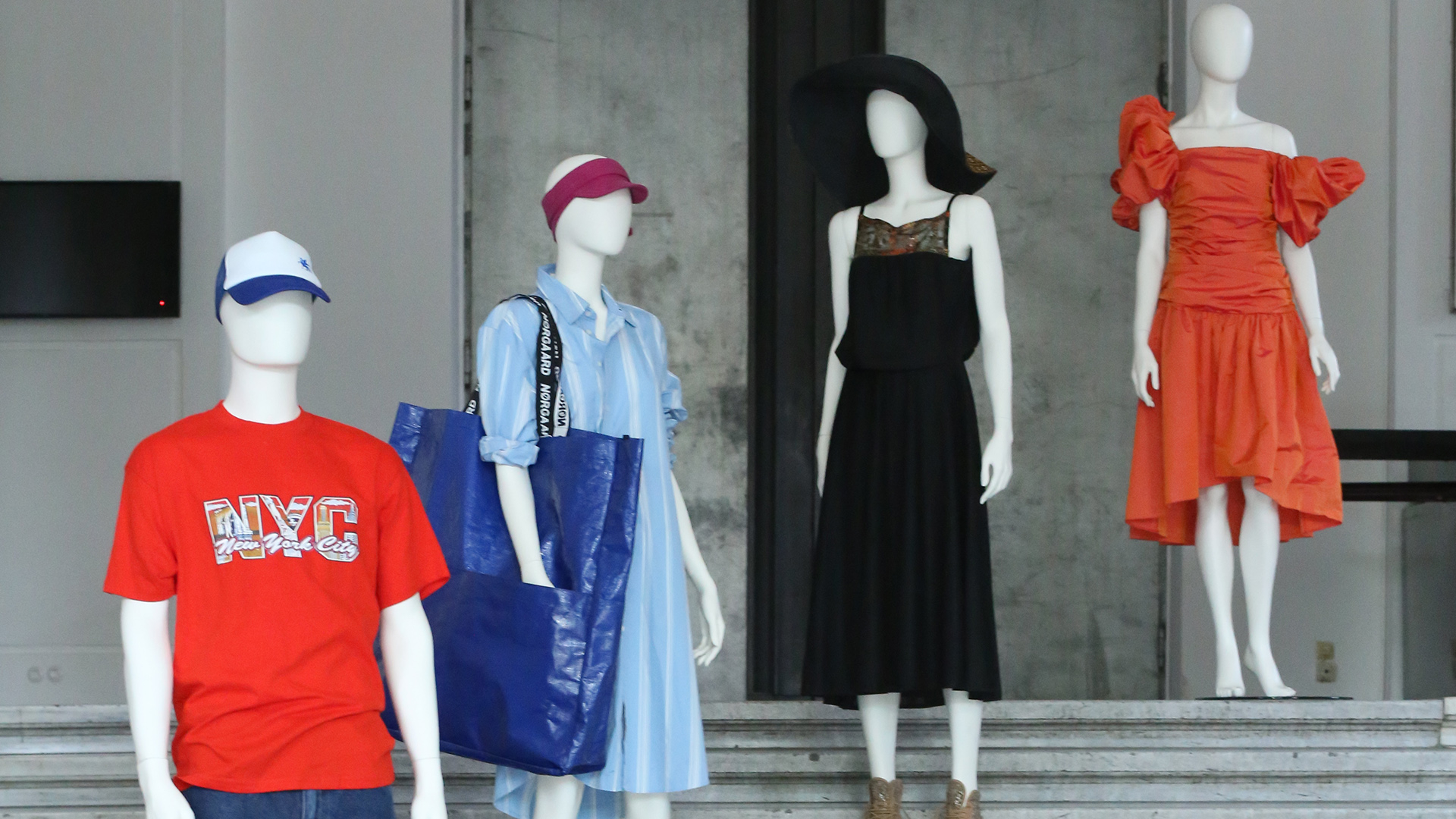 MAK DESIGN SHOP FLOHMARKT